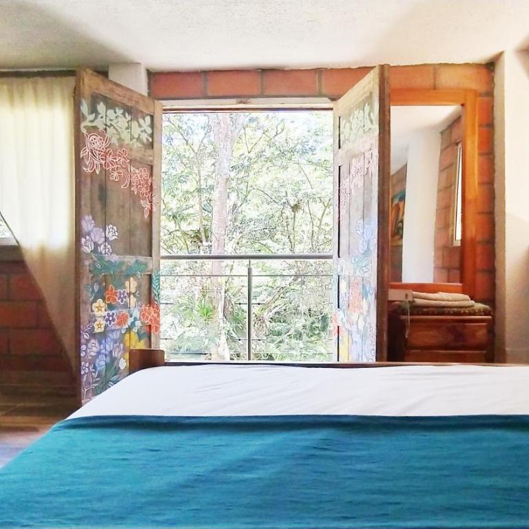 Hostal Vista Hermosa - Deluxe Double Room with Balcony - 6