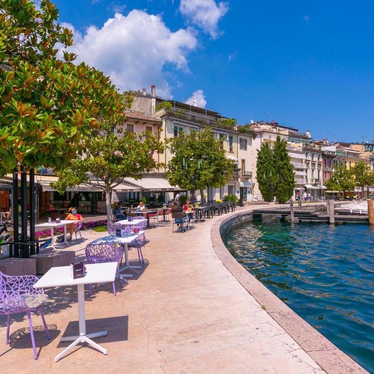 Vicolo 42-private Terrace-200m Lake - Happy Rentals - Appartamento - Piano Terra - 24