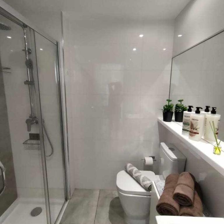 Ocean Sunset Bristol - One-Bedroom Apartment - 10