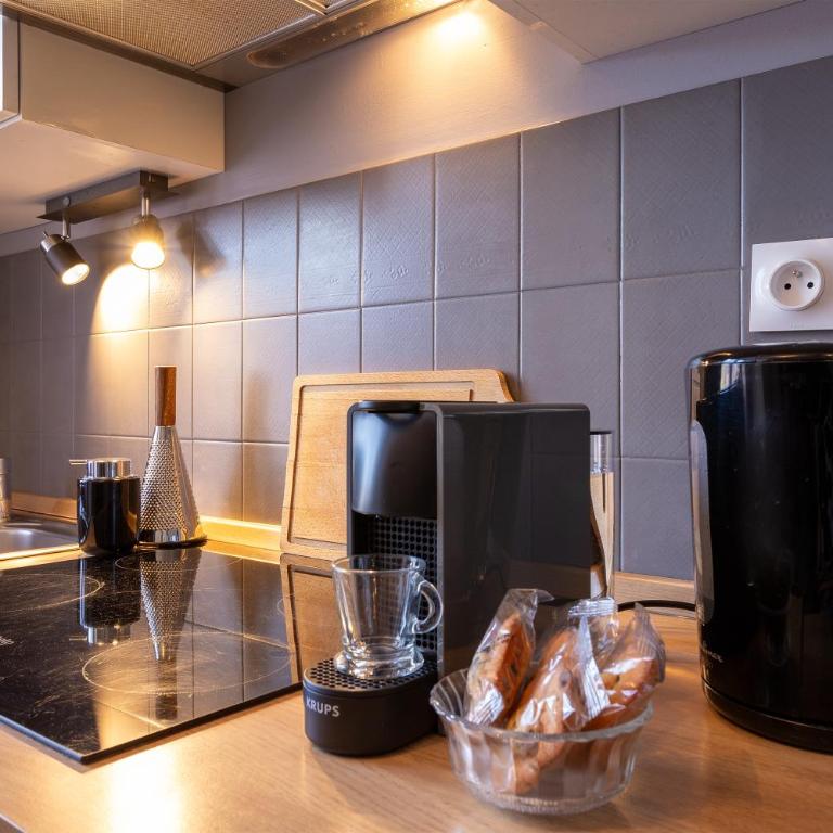 Le République-Gare-Centre ville - One-Bedroom Apartment - 13