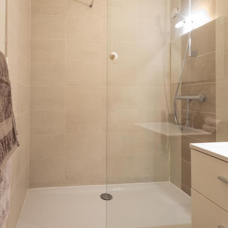 Le République-Gare-Centre ville - One-Bedroom Apartment - 18