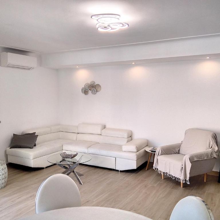 Residence les Etoiles - Appartement 2 Chambres - Vue sur Ville - 3