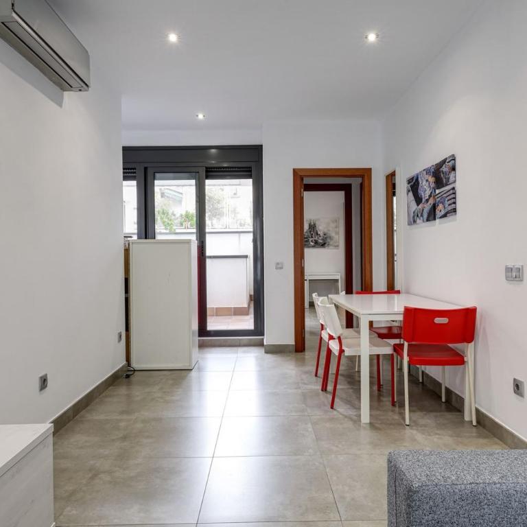 Urban Flats Vallirana - One-Bedroom Apartment - 9