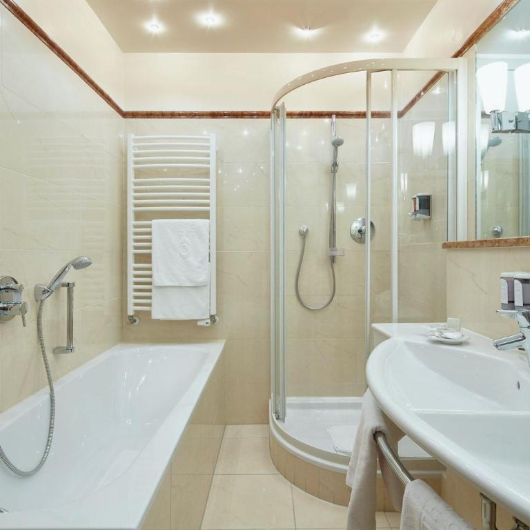 DAS RONACHER Thermal Spa Hotel - Junior Suite mit Balkon - 4