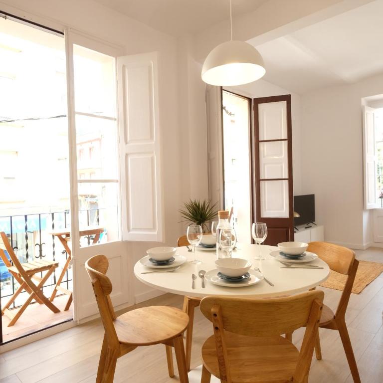 Reina María Cristina, céntrico y luminoso - Apartamento de 2 dormitorios - 8