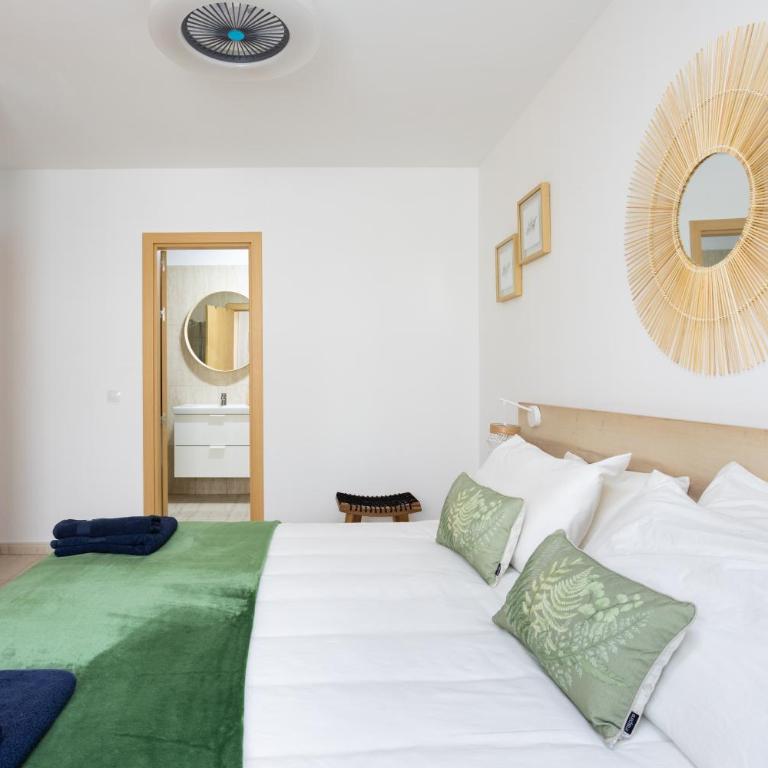 Home2Book Bright Apt Pool & Terrace, Amarilla Golf - Apartamento de 3 dormitorios - 13