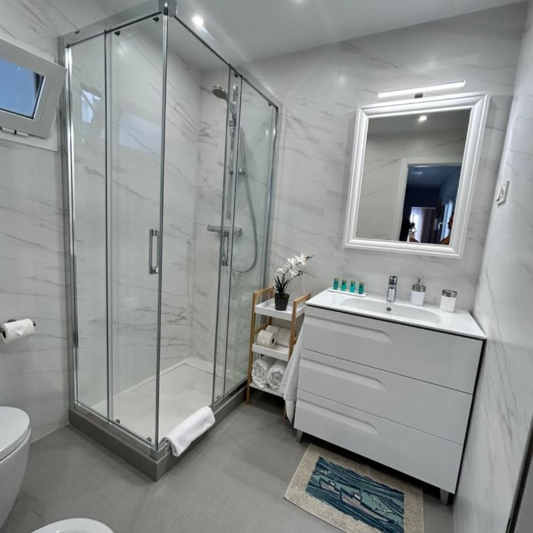 Mare Apartments Marbella - Apartment with Balcony - 14