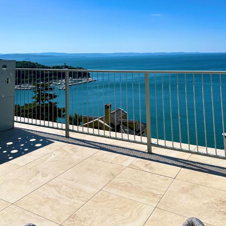 Maximilian Suites - Suite King con Terrazza e Vista Mare - 11