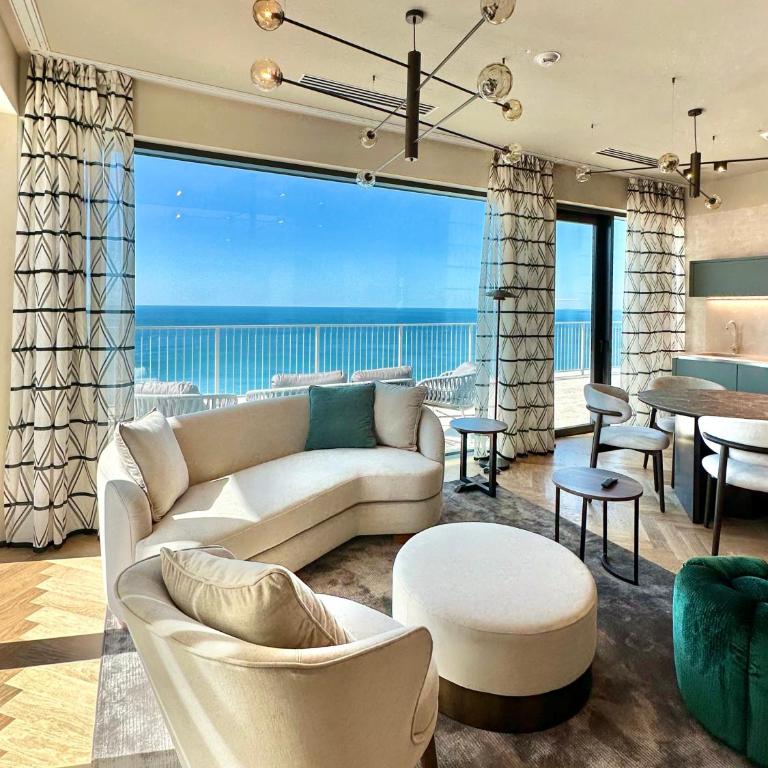 Maximilian Suites - Suite con Vasca Idromassaggio in Terrazza e Vista Mare - 1