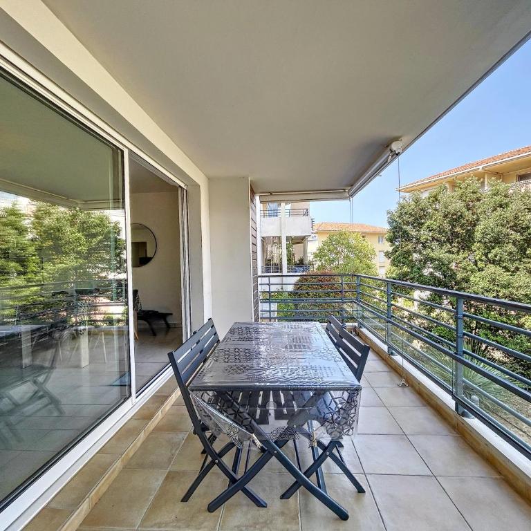 T2 dans résidence avec piscine - Appartement 1 Chambre - 2