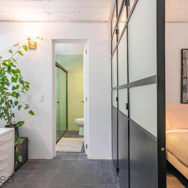 Comfortable Apt. w/ Terrace & Lovely Lighting 101 - Two-Bedroom Apartment - 22