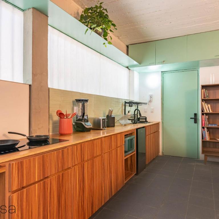 Comfortable Apt. w/ Terrace & Lovely Lighting 101 - Two-Bedroom Apartment - 11