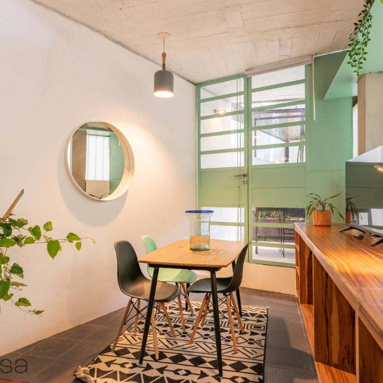 Comfortable Apt. w/ Terrace & Lovely Lighting 101 - Two-Bedroom Apartment - 6