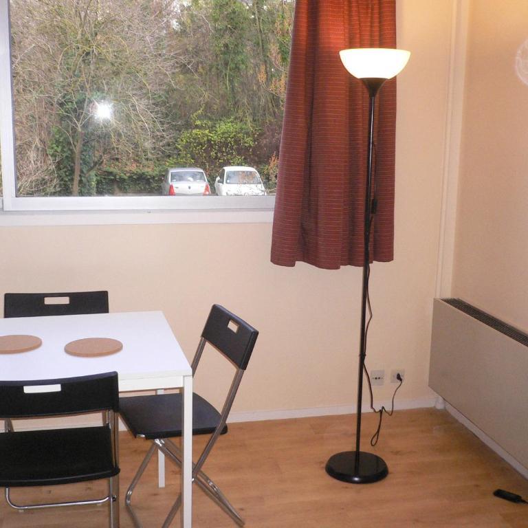 Bel appartement meublé et aménagé - Studio Supérieur - 1