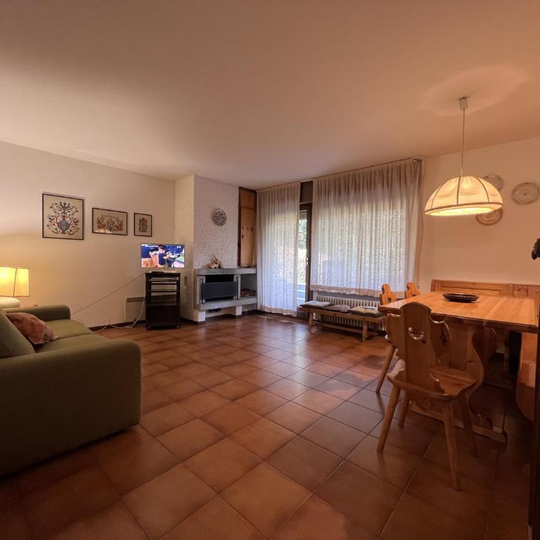 Appartamenti Residenza Alpina - Appartamento con 2 Camere da Letto - 1