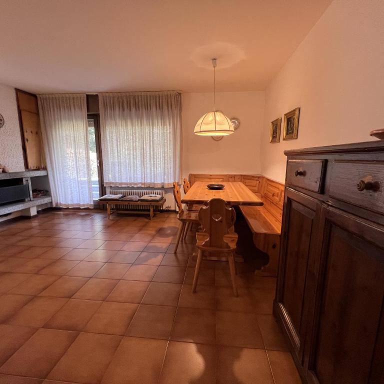 Appartamenti Residenza Alpina - Appartamento con 2 Camere da Letto - 2