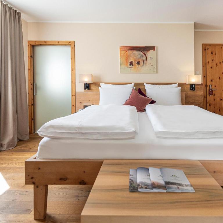 Vitalpina Hotel Waldhof - Habitación Doble con vistas a la montaña - 2