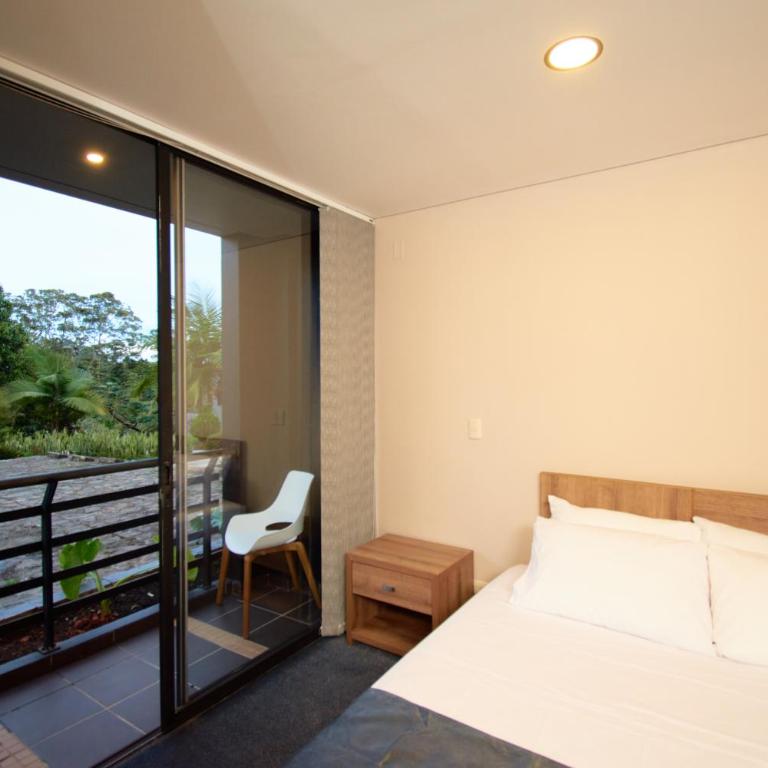 Kokumi by Bernalo Hotels - Habitación Doble con balcón - 9