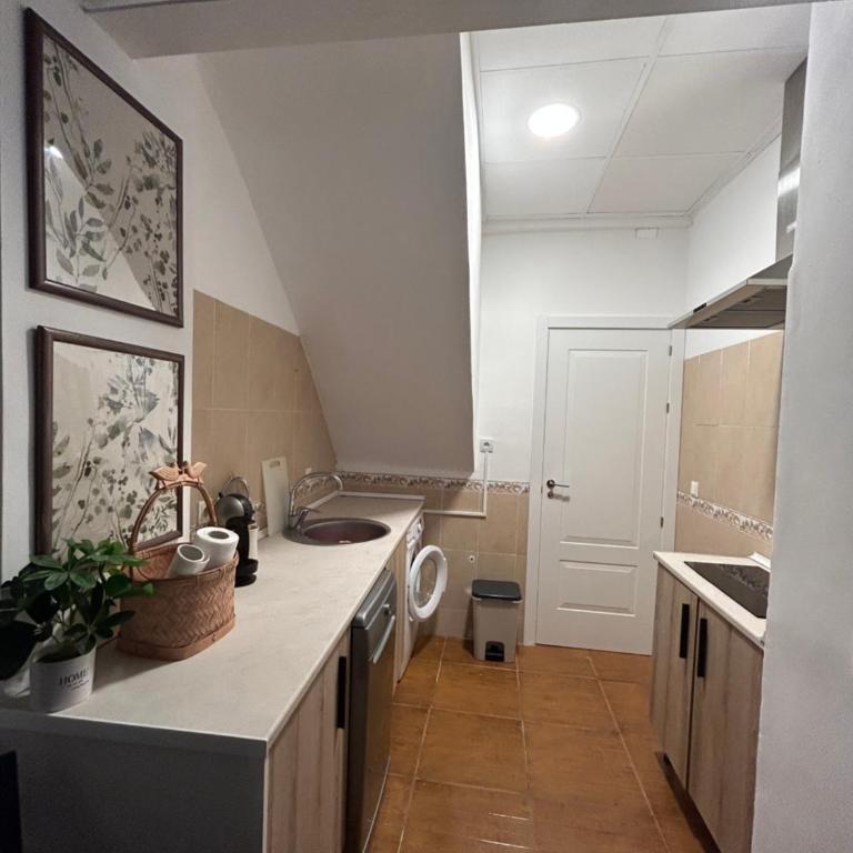 Private apartment in the Old Town "Center&Beach" - One-Bedroom Apartment - 9