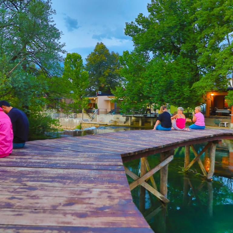 Holiday Homes Pozitiva - Two-Bedroom House - 1