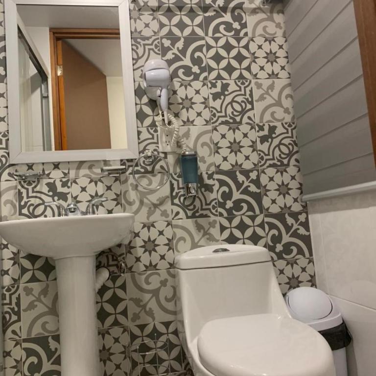 Dpto CASA BRISA! a 600 metros de Playa&Malecon! Alberca! - Two-Bedroom Suite - 14
