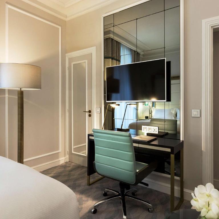 Hilton Paris Opera - Suite Junior Lit Queen-Size - 1