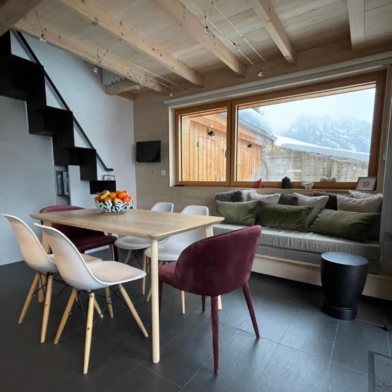 Chalet*** au pied d'une prairie face à la montagne - Chalet 3 Chambres - 4