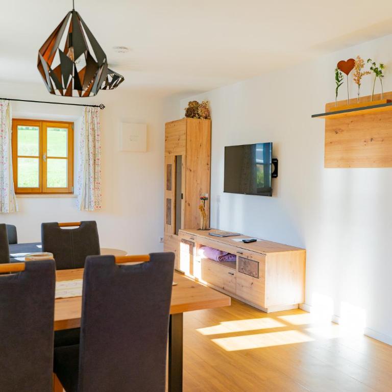 Ferienwohnungen Heillinger Gütl inkl. Chiemgaukarte - Standard Apartment - 5