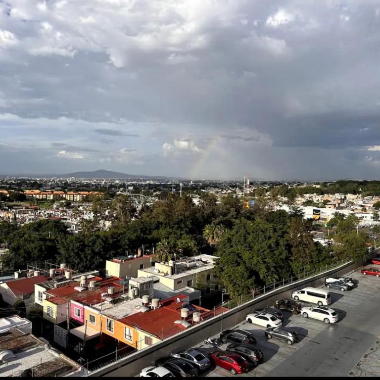 Departamento de Lujo con Alberca Panoramica en Zona Metropolitana de Guadalajara - Two-Bedroom Apartment - 17