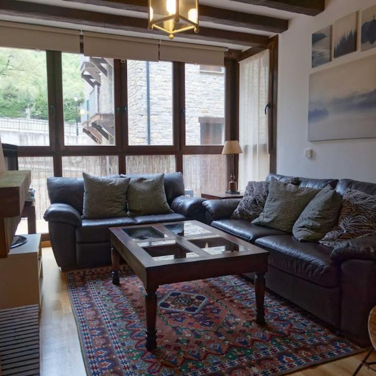 Piso Acogedor de Montaña con Terraza - Appartamento con 2 Camere da Letto - 1