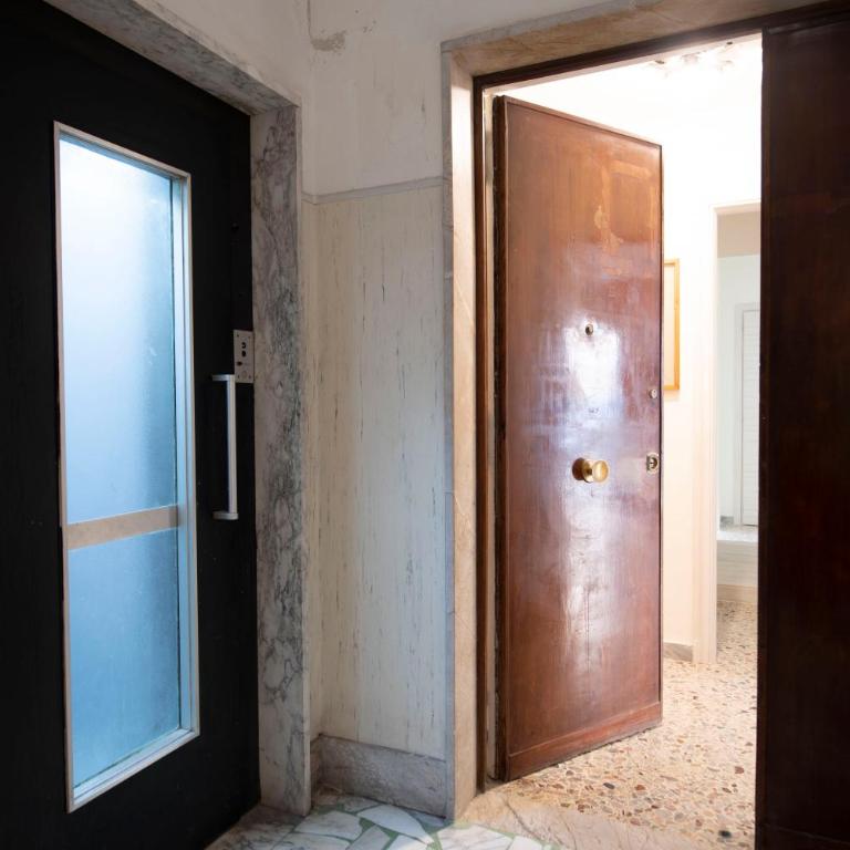 Vomero Cilea House with balcony - Appartamento con 2 Camere da Letto - 30