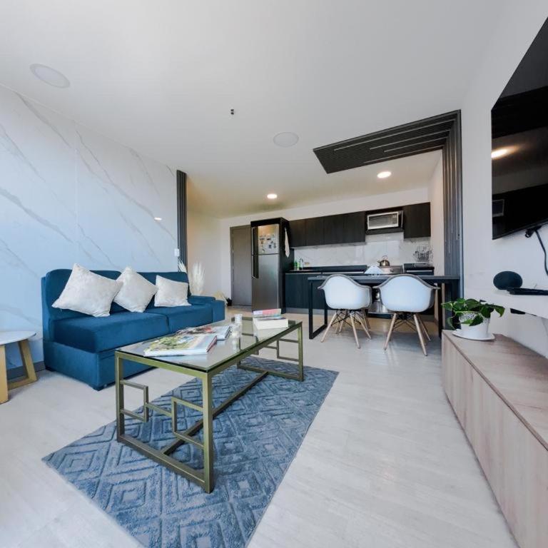 Dpo 2 dorm(parqueadero wifi Netflix)vista pan. UIO - Two-Bedroom Apartment - 1