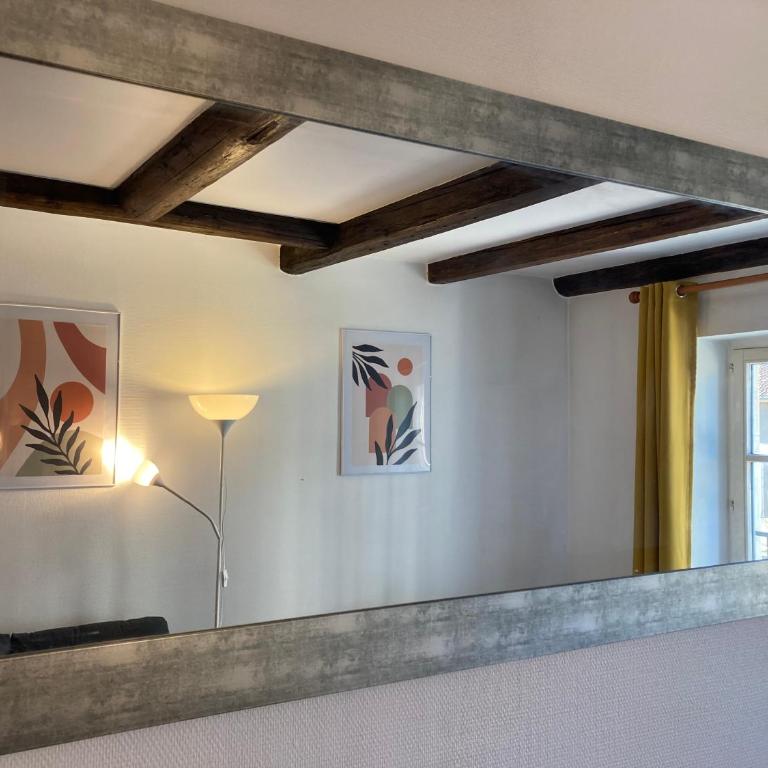 Confortable studio centre ville - One-Bedroom Apartment - 10