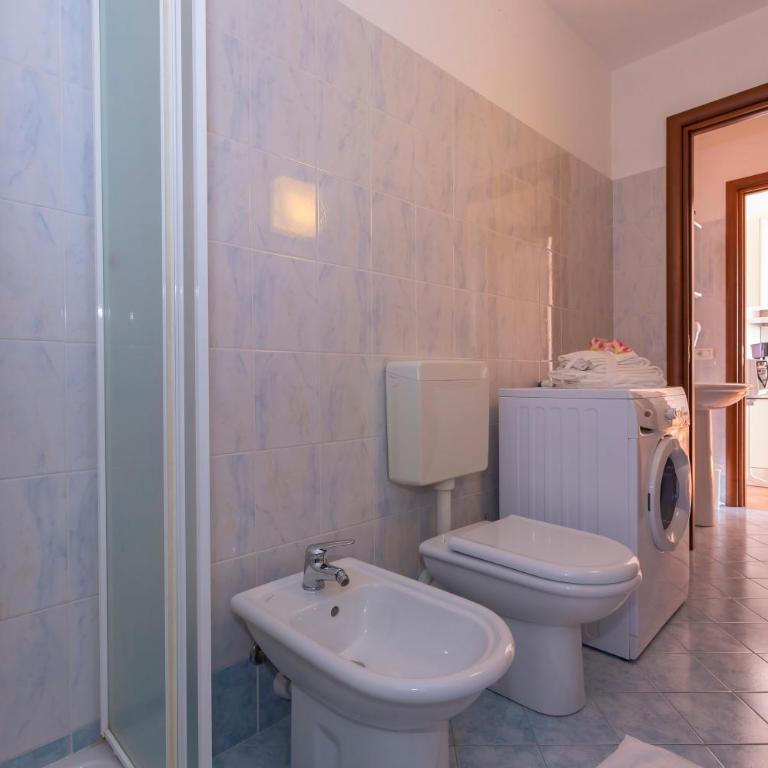 Fontana Del Lago Apartments - One-Bedroom Apartment - 1