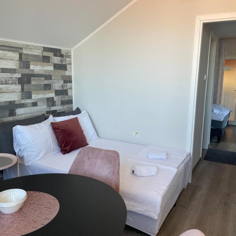 MyHome2 - Two-Bedroom Apartment - 23