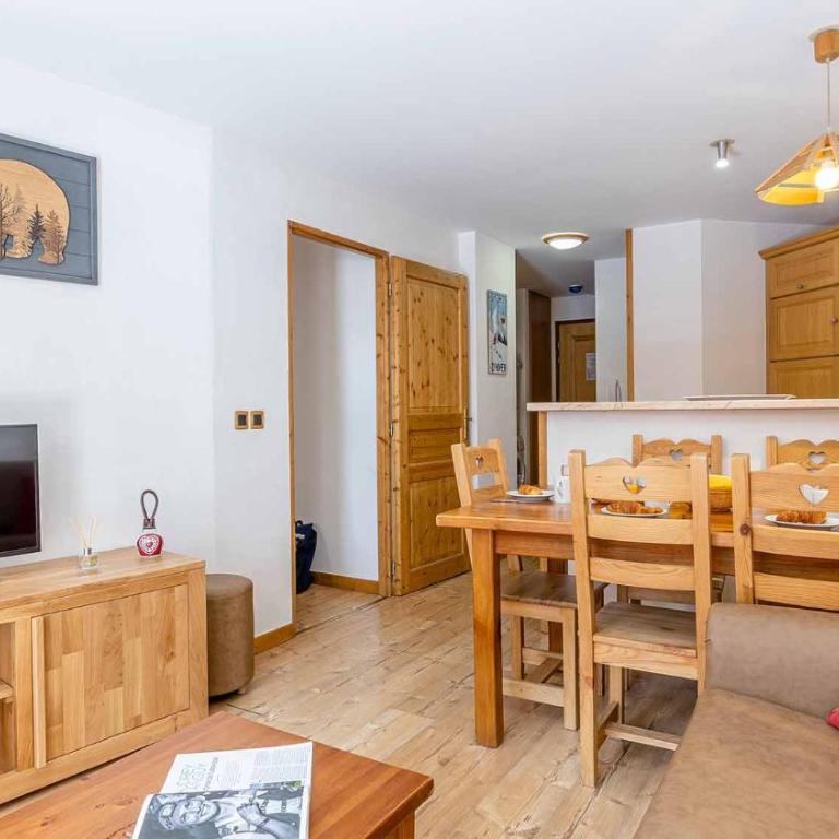 Madame Vacances Résidence Les Jardins de la Vanoise - Appartement 1 Chambre avec Alcôve (6 Personnes) - 9