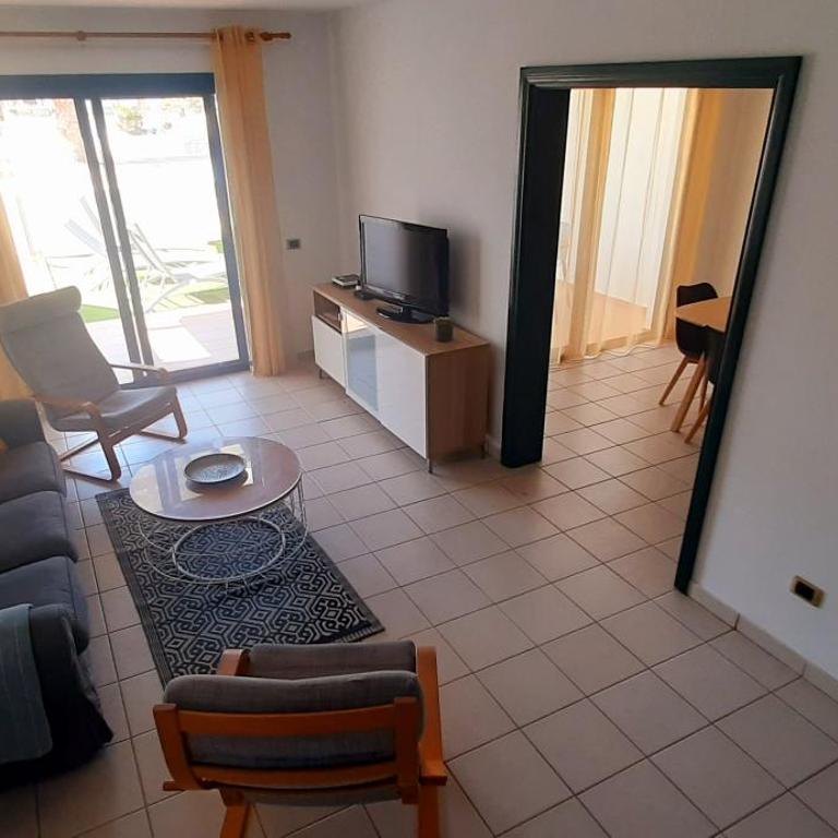 Villa Suculenta - Three-Bedroom House - 4