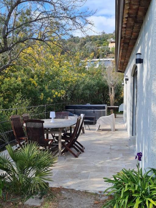 Villa Bella Mimosa - SPA privatif - Maison 2 Chambres - 1