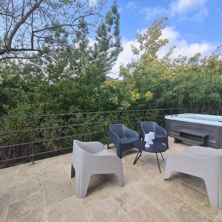 Villa Bella Mimosa - SPA privatif - Maison 2 Chambres - 10