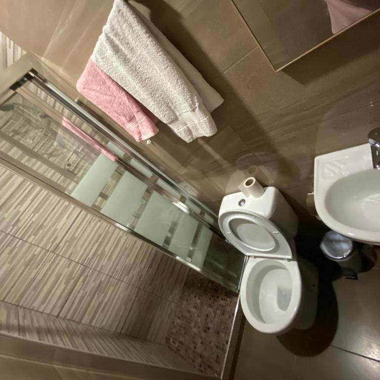 House in Malaga - Habitación Doble con baño compartido - 4