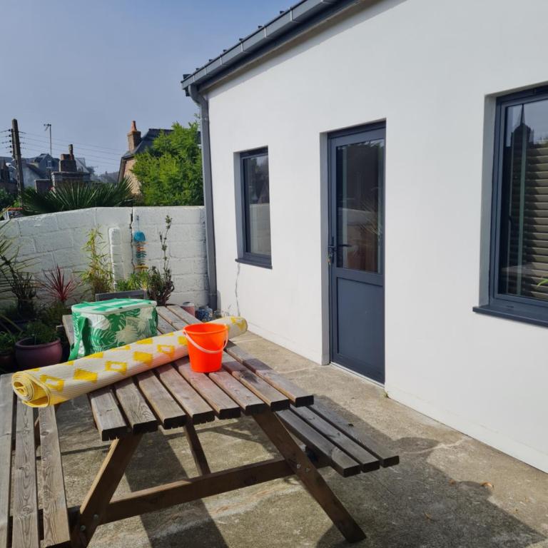 Studio en plein centre-ville de Perros-Guirec - One-Bedroom Apartment - 3