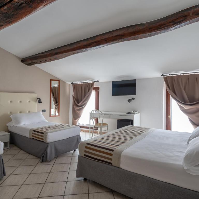 Antico Residence, MantegnaHotels - Camera Quadrupla - 4