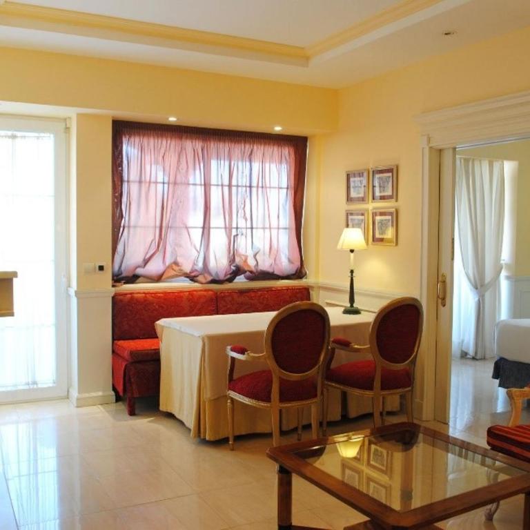 Apartamentos Guadalpin Boutique - Apartamento de 2 dormitorios con vistas a Marbella (4-5 adultos) - 2