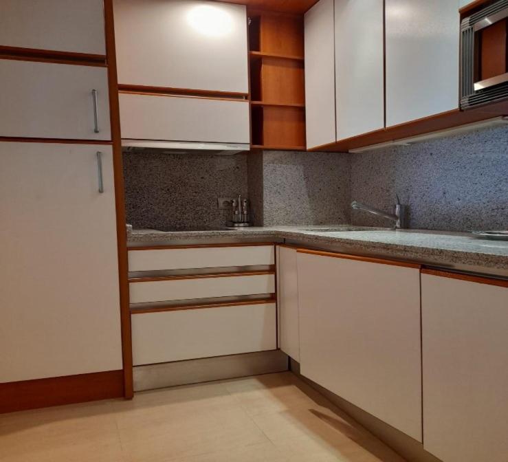 Apartamentos Guadalpin Boutique - Apartamento de 2 dormitorios con vistas a la piscina (4-5 adultos) - 3