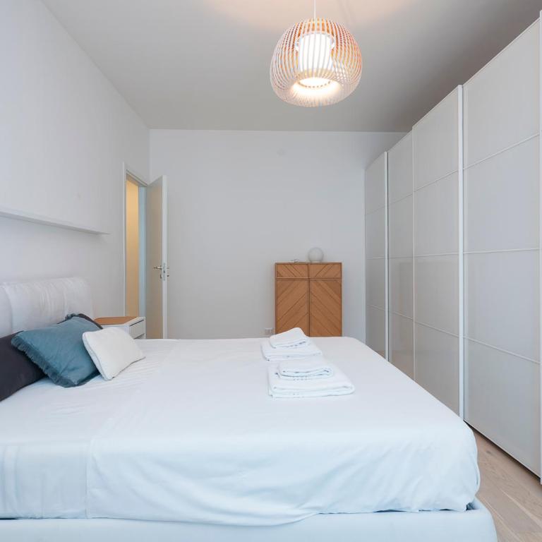 Youhosty - Grazioli 4 - Two-Bedroom Apartment - 1