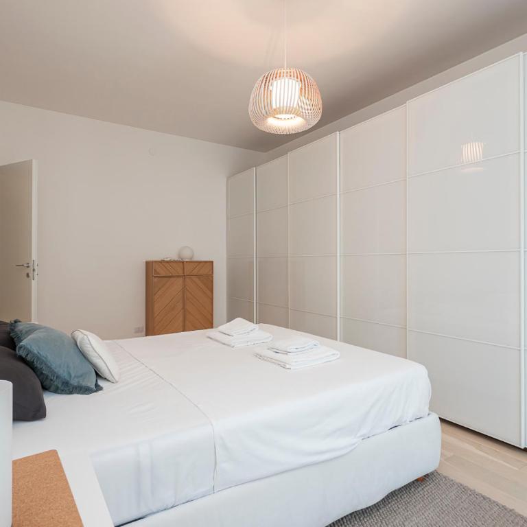 Youhosty - Grazioli 4 - Two-Bedroom Apartment - 13