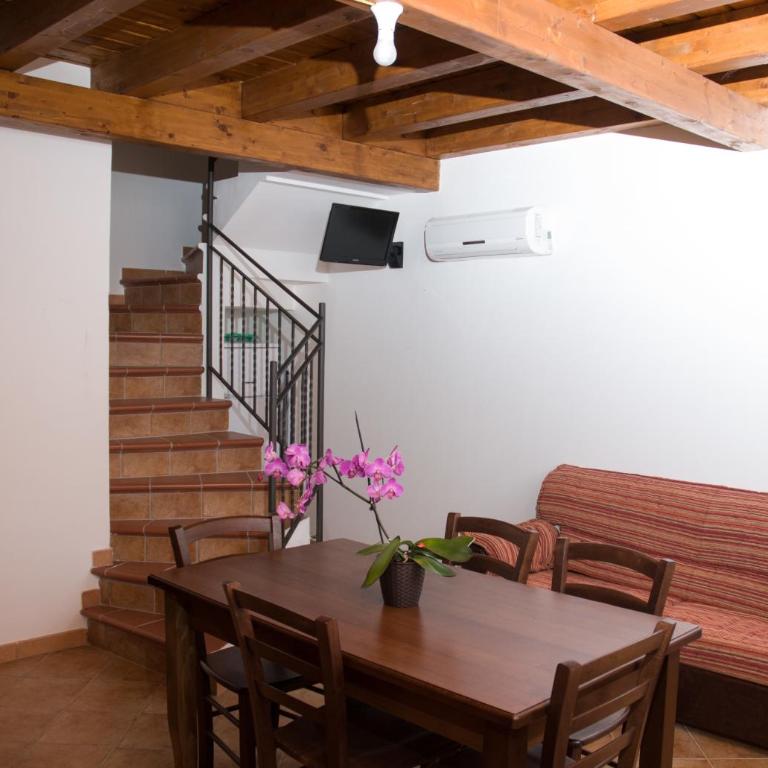 Hotel Donna Carmela Sede Unica a Sciacca - Camera Familiare con Doccia - 7
