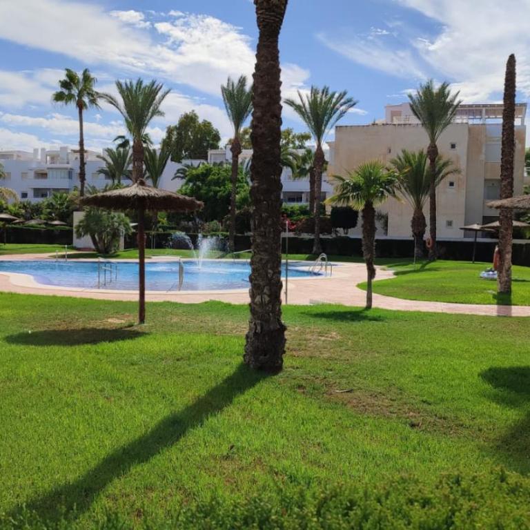 Discover perfect beach Apartment, only 300m away - Apartamento de 3 dormitorios - 2