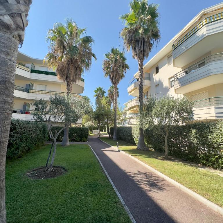 Regent Côte d'Azur air-conditioned, pool, garden & parking - Appartement 1 Chambre - 26