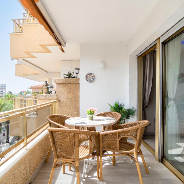 TuristMar - Acogedor apartamento a solo 50m de la Playa, Salou - Apartment with Terrace - 11